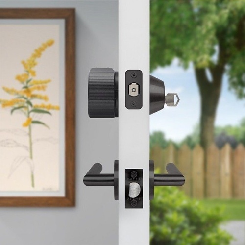 August PRO-AUG-SL05-M01-G01 Wi-Fi Smart Lock Gen 4, Bluetooth Enabled Deadbolt, Pro Exclusive, Matte Black